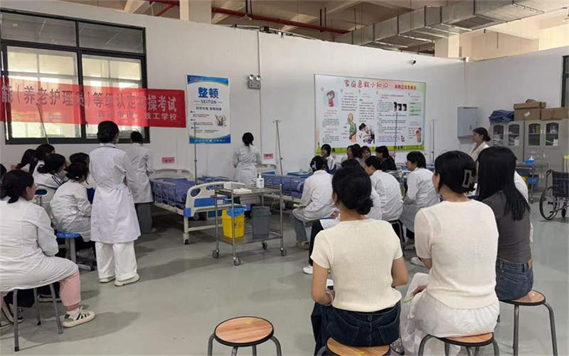 嚴謹考風考紀，檢驗教學成果—我校期末考試